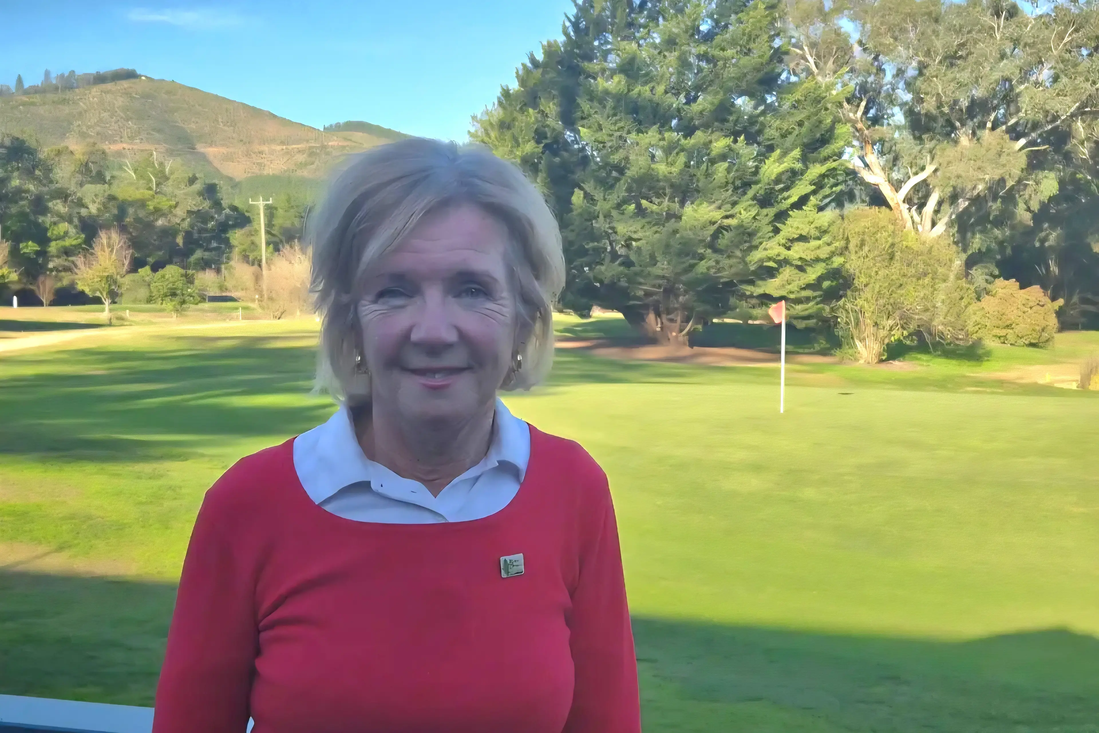 <p>MID-WEEK WINNER: Noreen Treyvaud who was the winner last Wednesday at Bright with a nett 69 while also taking home a nearest to pin on the 6th.</p>\\n