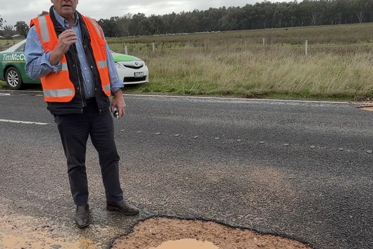 Ovens Valley motorists will benefit from $5 billion plan to repair roads: McCurdy