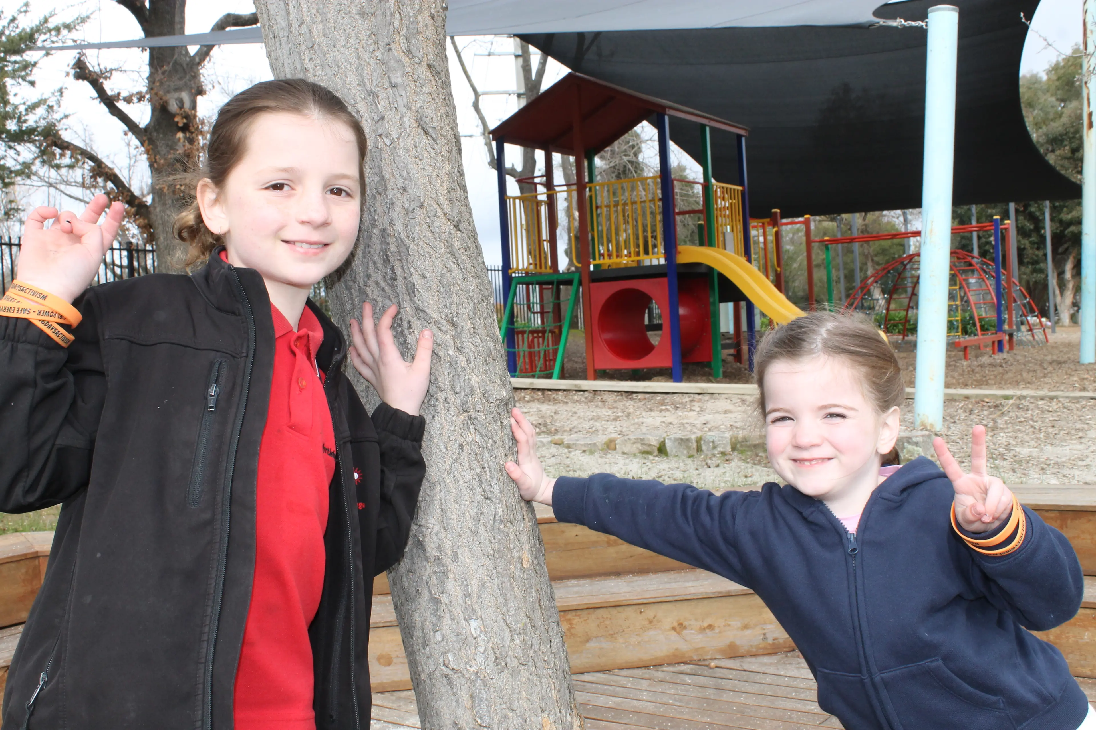 <p>SAFE STEPS: Bonnie Harding and Ruby Hunt will donate the proceeds from the fundraising efforts to the Safe Steps program, which helps people find safety, emergency accommodation and support. PHOTO: Phoebe Morgan</p>\\n