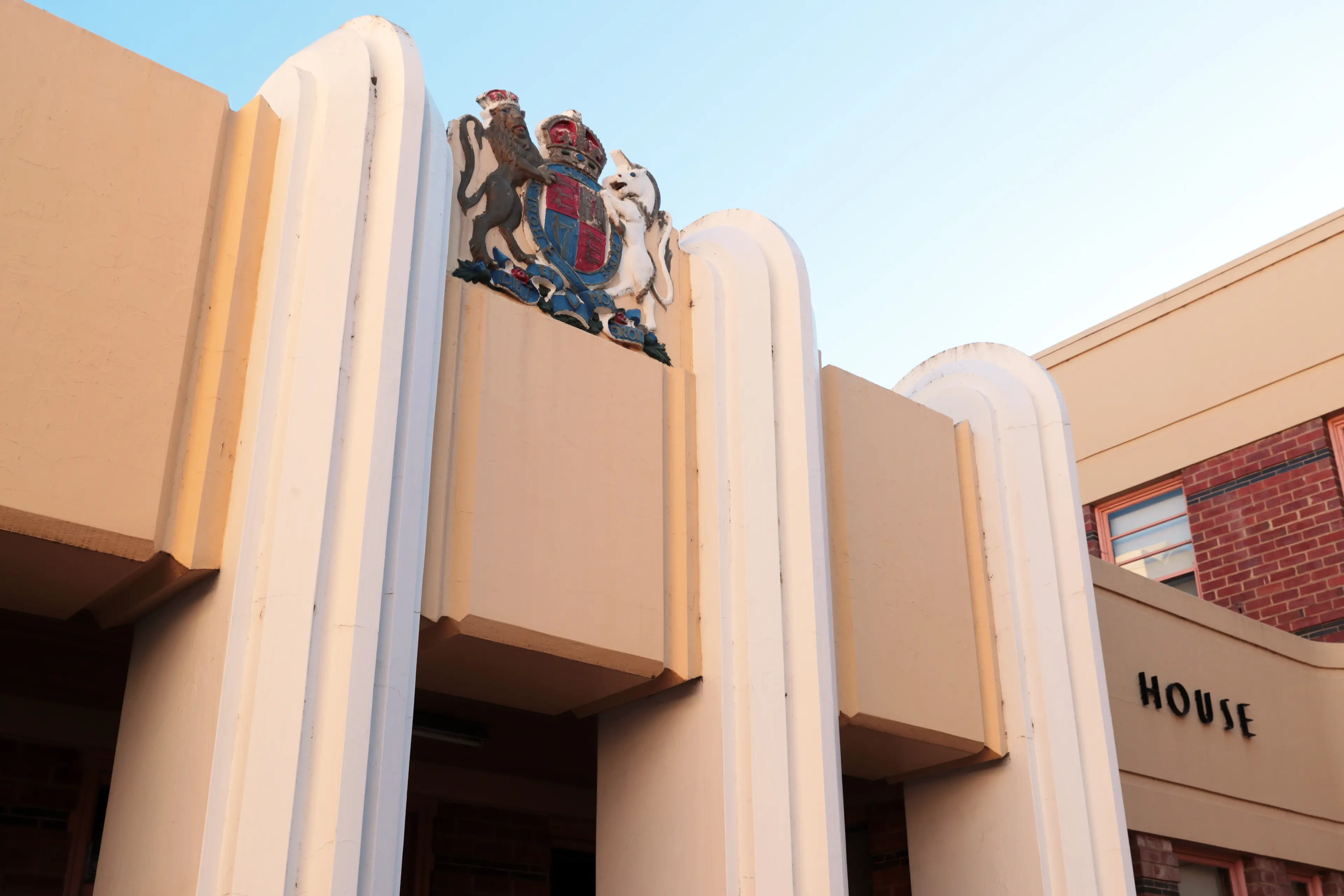 Gapsted man jailed over drugs, stolen cars and driving offences