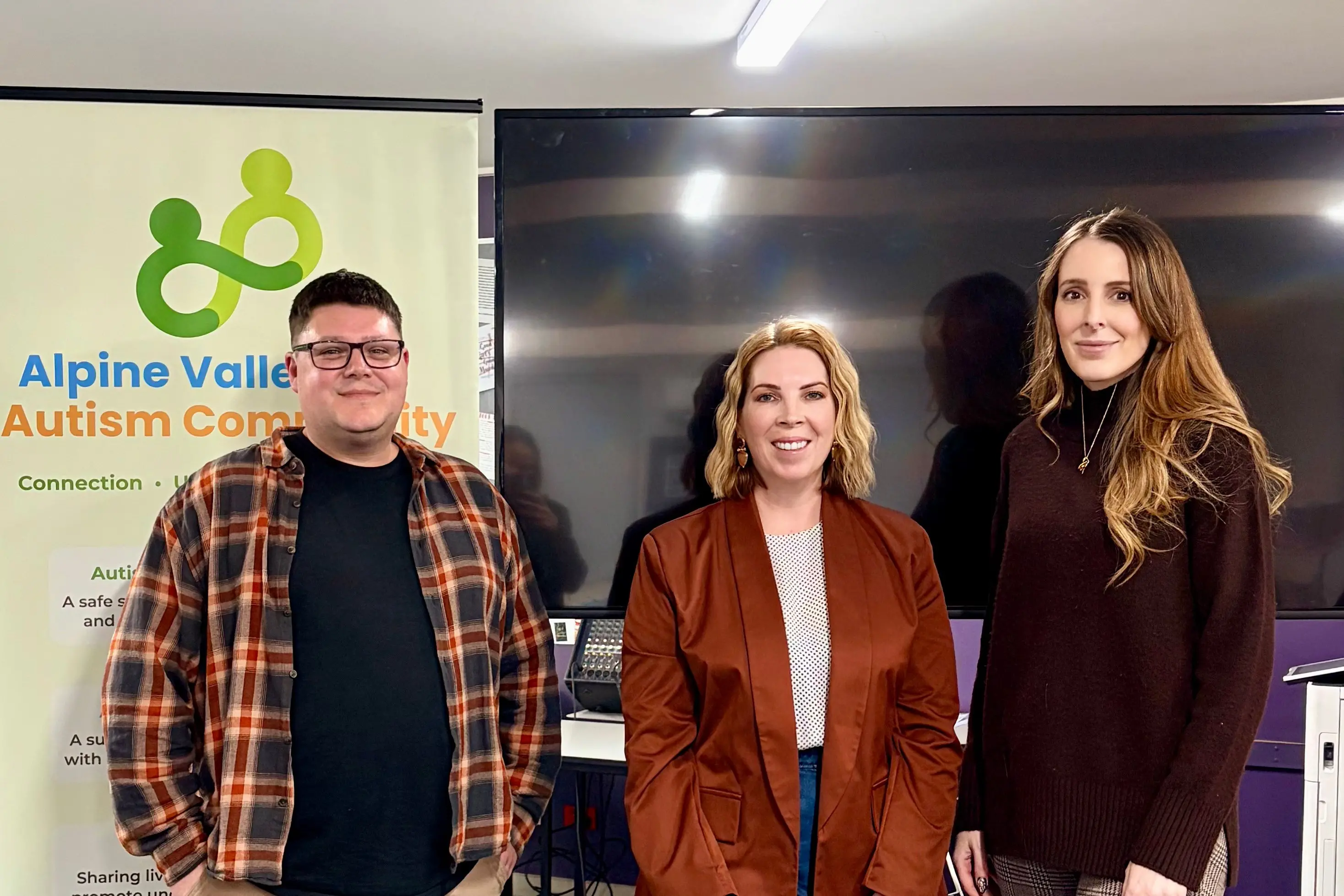 <p>MAKING CONNECTIONS: AVAC co-founders Sean Hynes and Katie Wallis (centre) welcomed special guest speaker Marie Camin to the organisation\\'s recent \\'Supporting Autistic Wellbeing\\' community event in Bright. PHOTO: AVAC</p>\\n