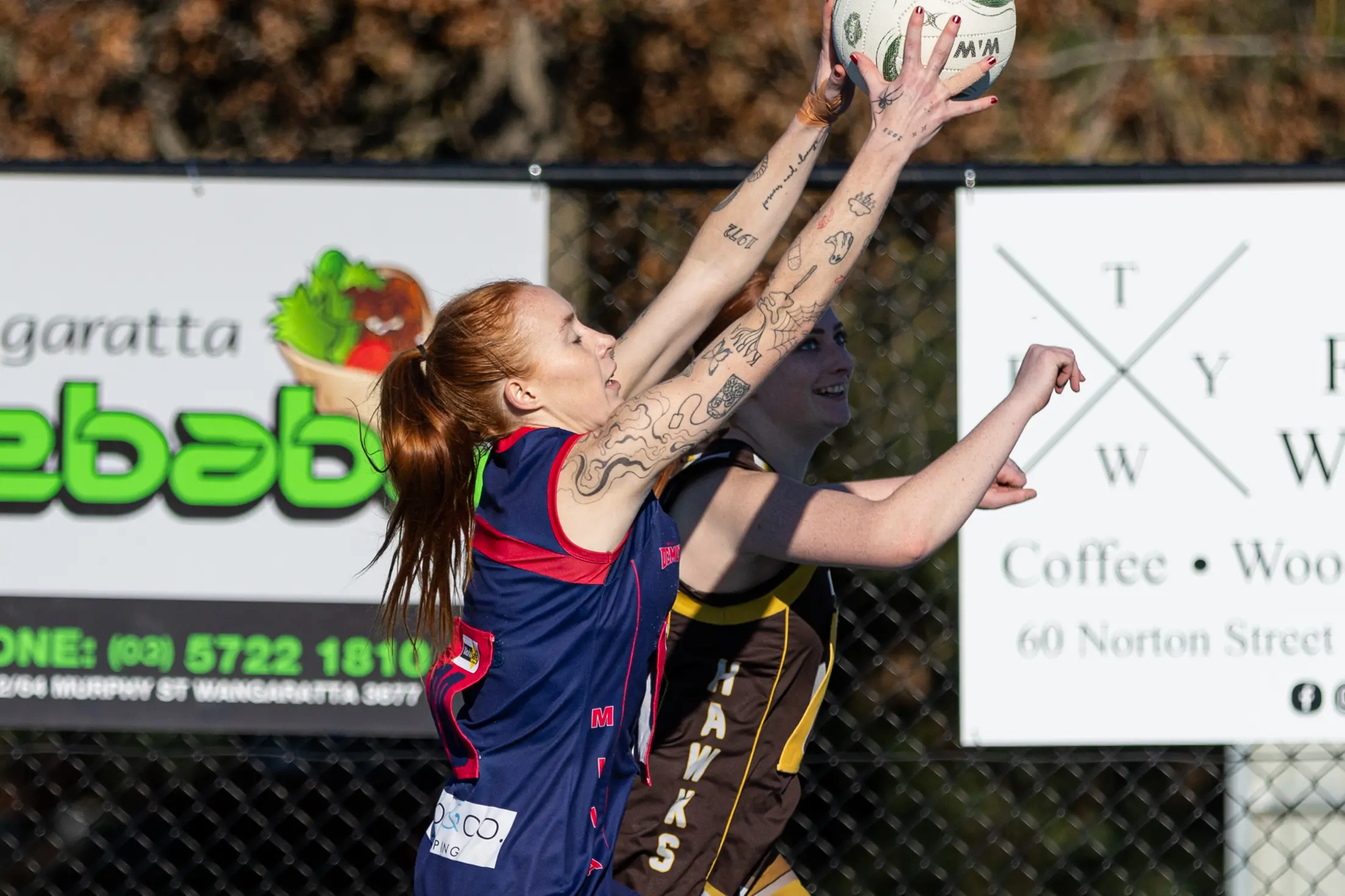 <p>INTERCEPT: Tahlia Matthews-Vincent cuts off the pass to North Wangaratta\\'s Karlah Box. PHOTO: Marc Bongers</p>\\n