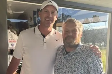 <p>GREAT RESULT: New Myrtleford club captain Tristan Purss with Monthly Medal winner Warren Rowney.</p>\\n