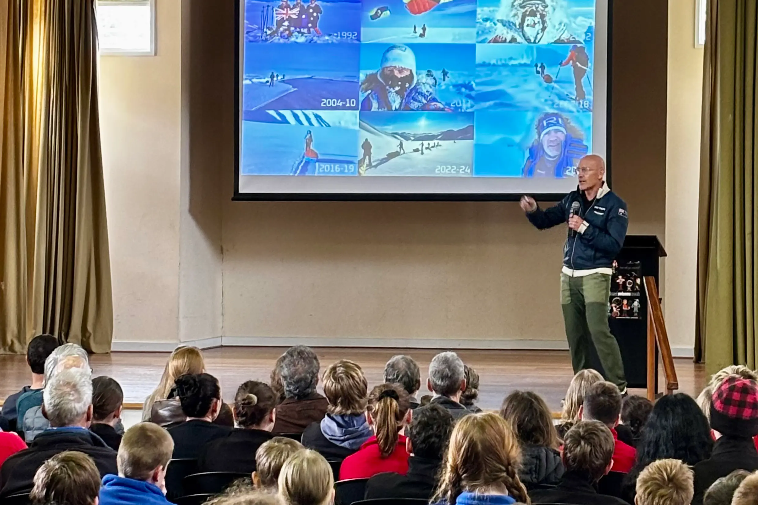<p>FROM ICE TO ORBIT: More than 120 people packed the Mount Beauty Community Centre to listen to Eric Philips speak. PHOTOS: ASC.</p>\\n