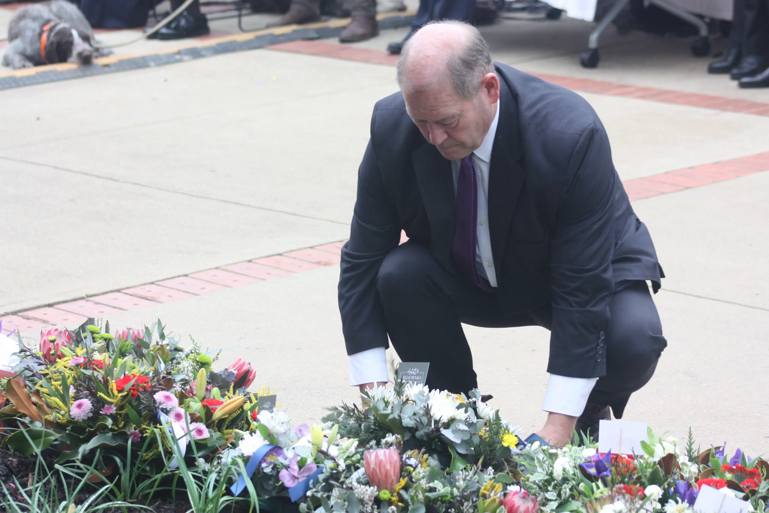 <p>HONOURING THEIR MEMORY: Nationals\\' Ovens Valley MP Tim McCurdy laying a wreath at a memorial for Detective Leading Senior Constable Neal Thompson and Senior Constable Vadim de Waart-Hottart. </p>\\n
