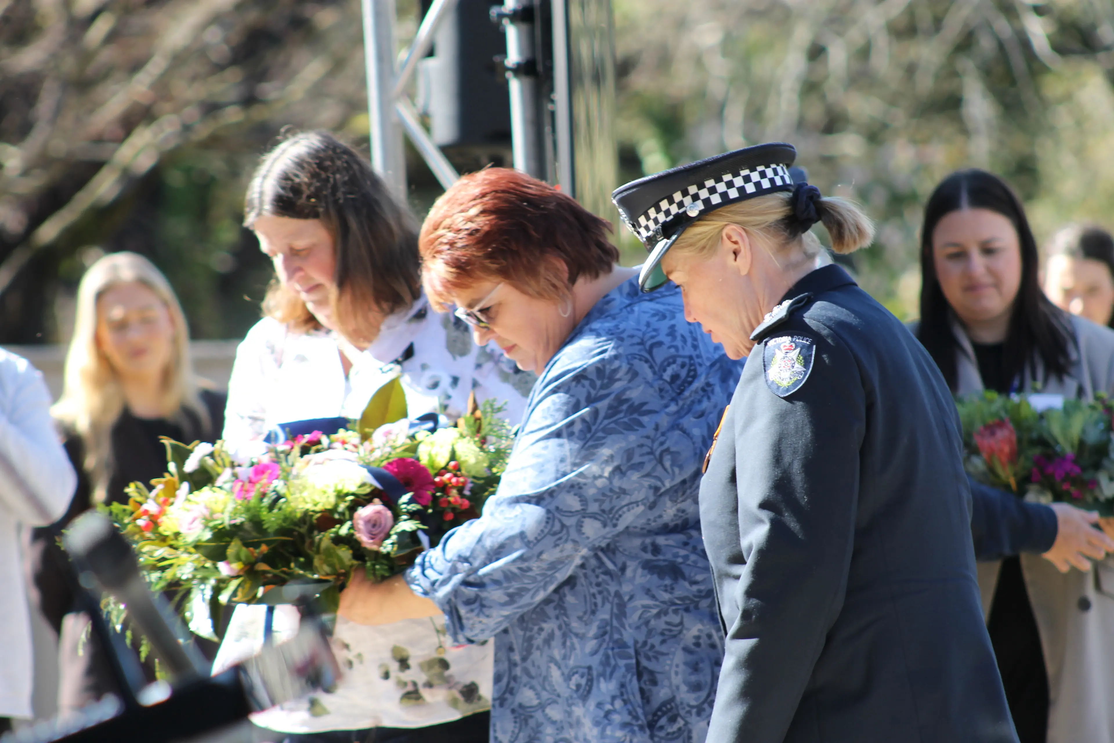 <p>EXTENDED FAMILY OF BLUE: Neal Thompson\\'s sisters, Dianne Thompson and Lois Kirk, stepped forward for the family to honour Neal\\'s memory on the day.</p>\\n