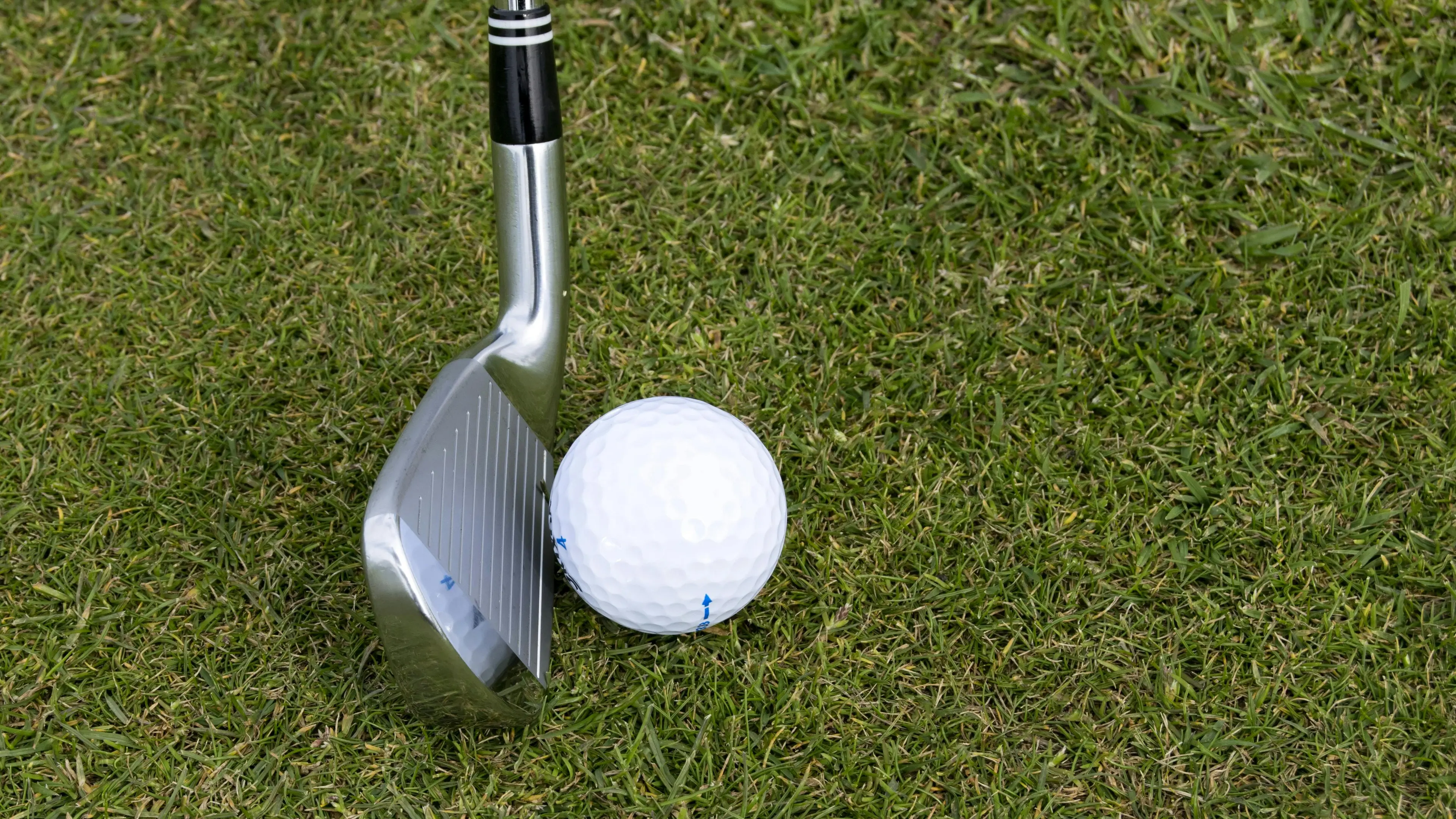 Time to tee off in Bright