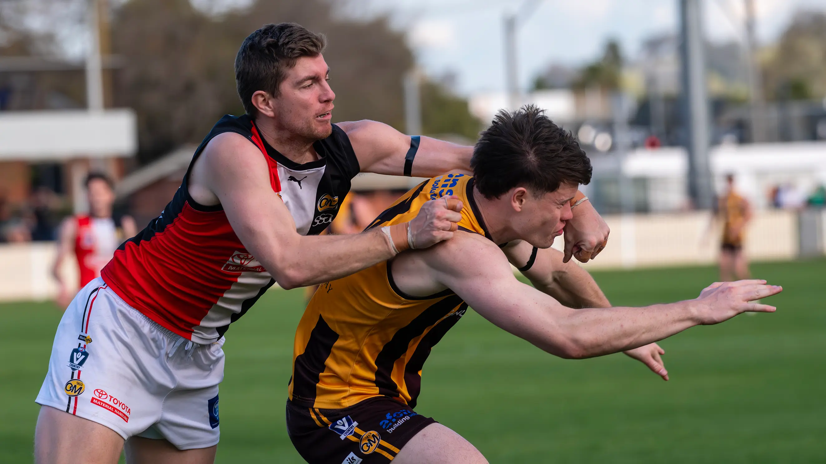 Valiant Saints fall short against clinical Hawks