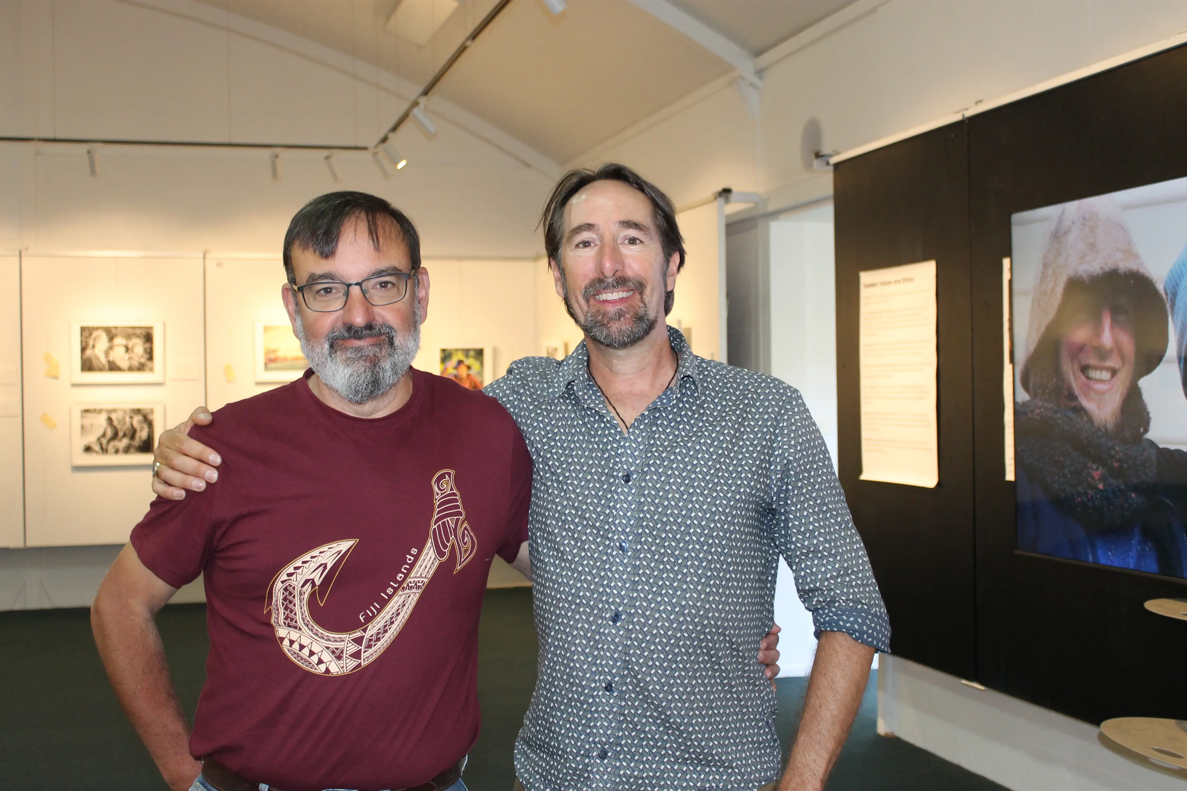 <p>SPREADING THE WORD IN THE SHIRE: Local artist, photographer and Alpine Shire councillor Jean-Pierre Ronco helped support Paul during this recent installation. PHOTO: Phoebe Morgan.</p>\\n