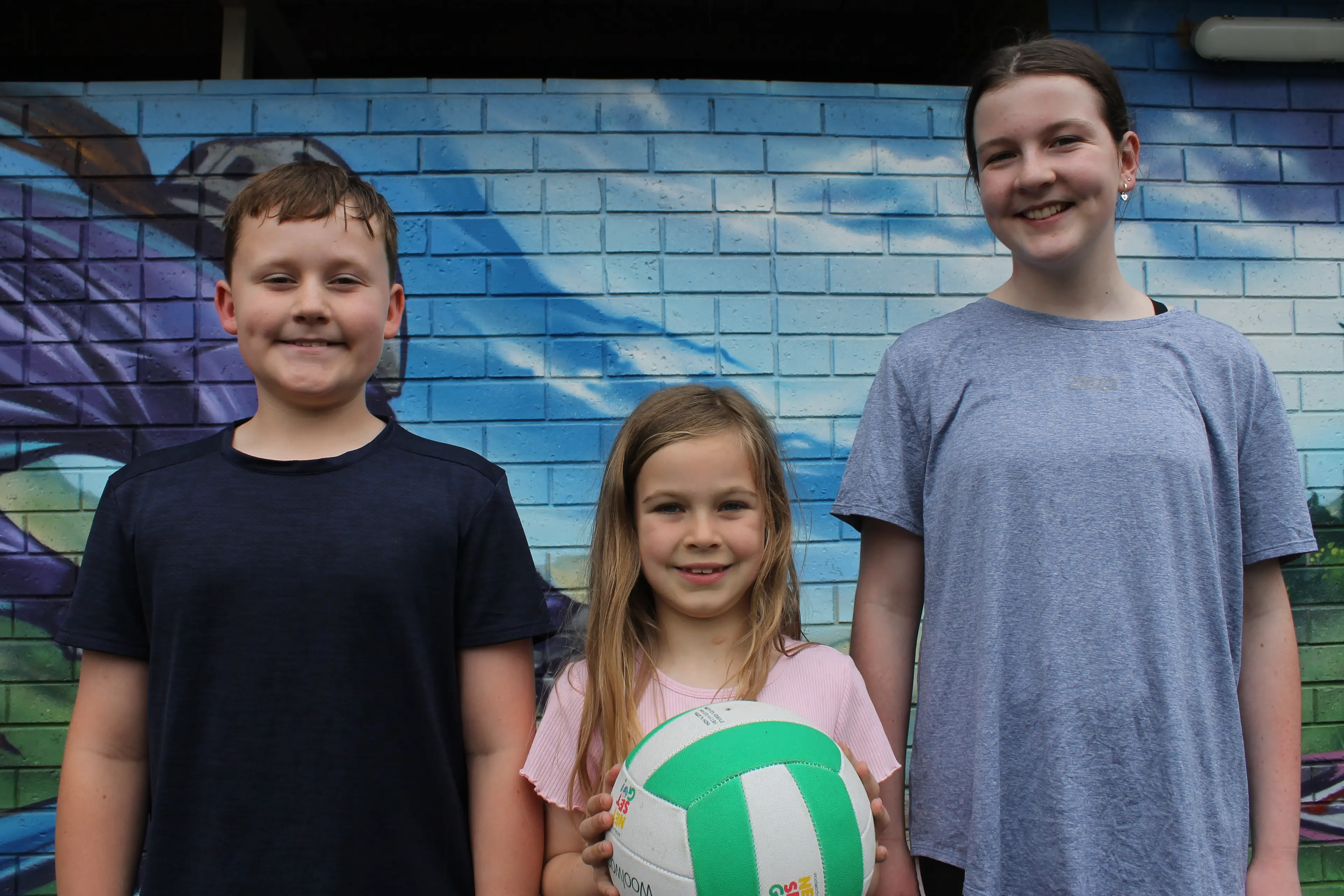 <p>Bright\\'s people around town: Jack, Ava and Olivia Poyner.</p>\\n