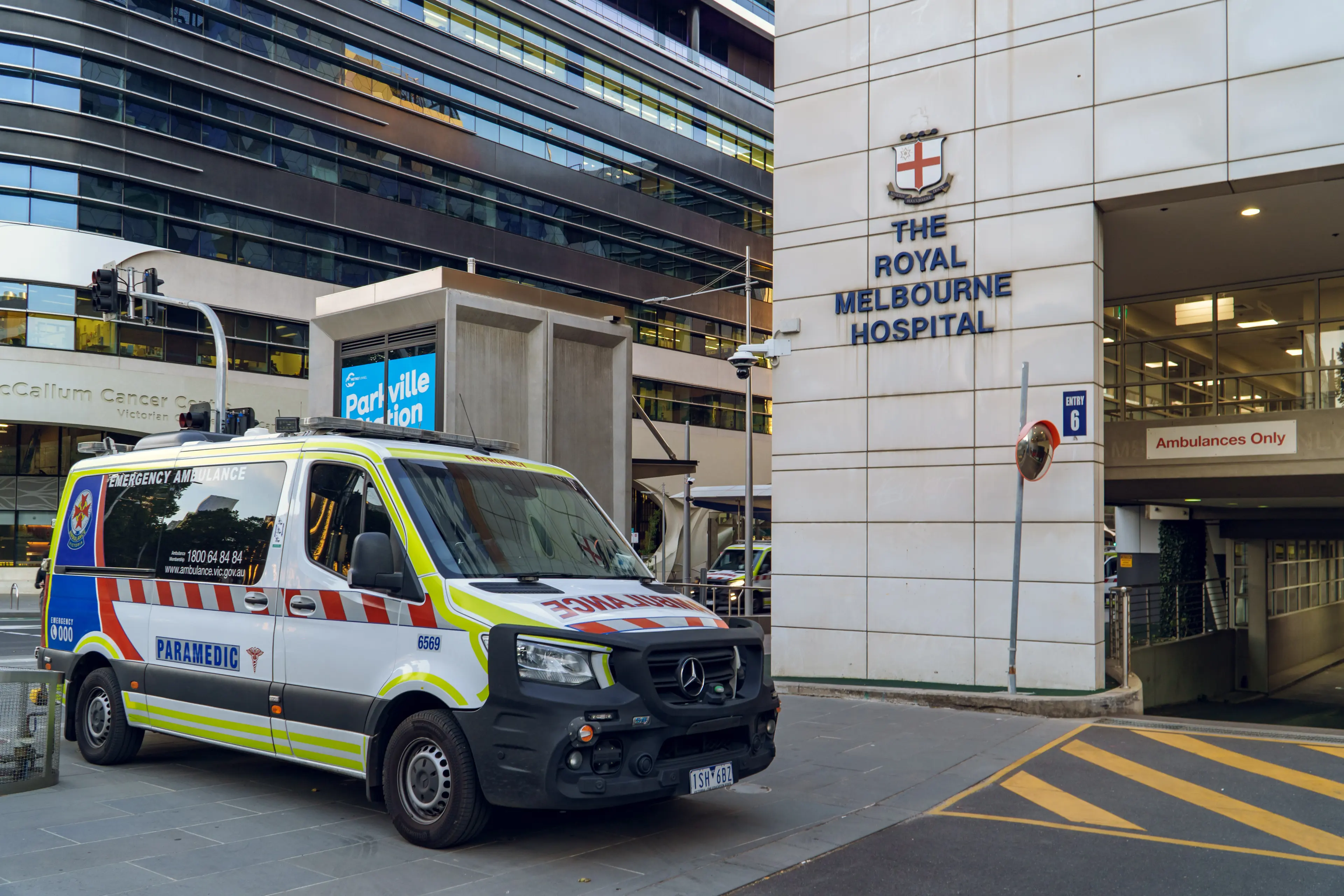<p>EXTRA FUNDING: Patients often need to make their own way to larger hospitals in Melbourne for treatment. Victorian Labor, and Liberal-Nationals have committed to raising the accommodation subsidy from $49.50 to $125 a night and private vehicle reimbursement from 21 cents to 35 cents a kilometre for these people. PHOTO: Mujie / Adobe Stock</p>\\n